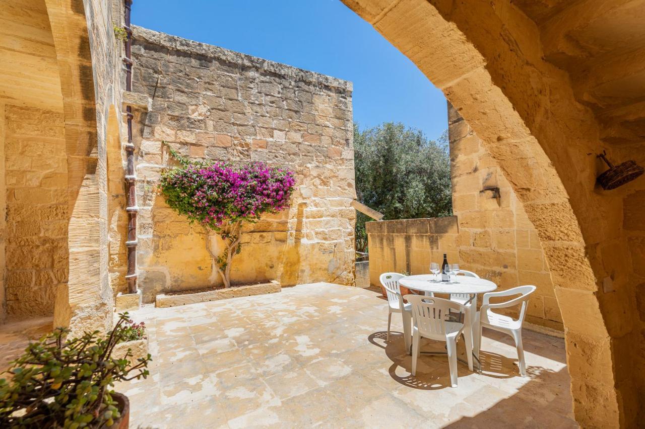 Villa Razzett Ghasri Exterior foto